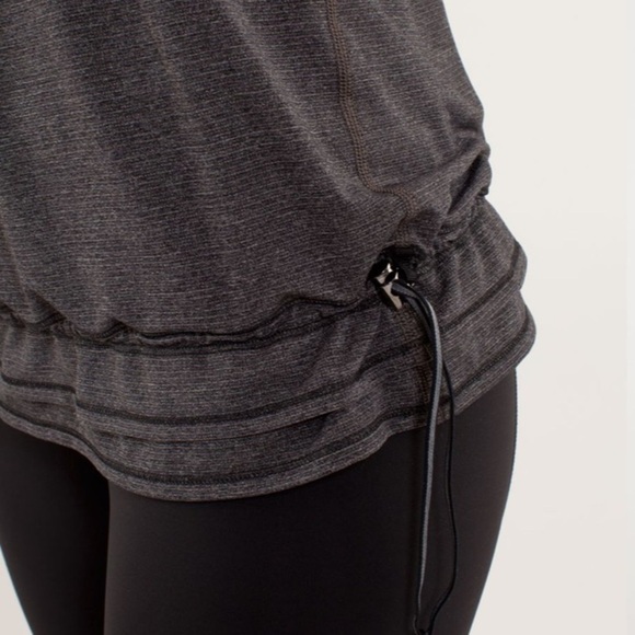 Lululemon Run: Back On Track Tank - Black, Size 4 - Picture 7 of 10